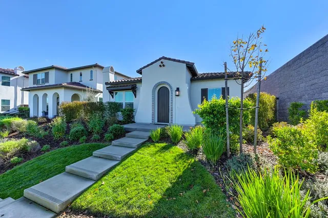 a house view with a outdoor space
