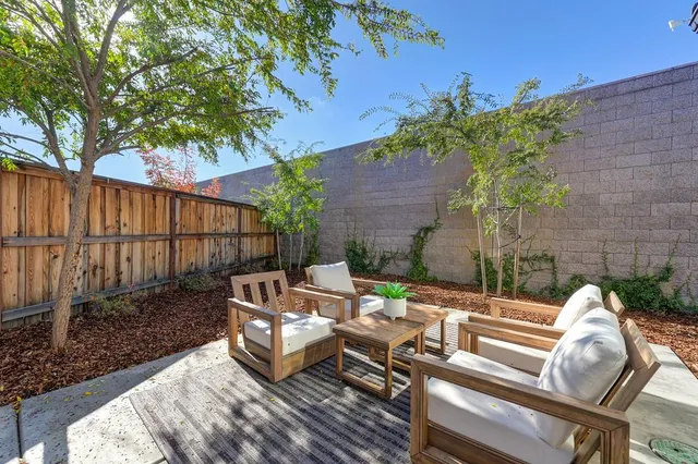 $1,025,000 | 2341 Bronze Star Way, Sacramento, CA 95818