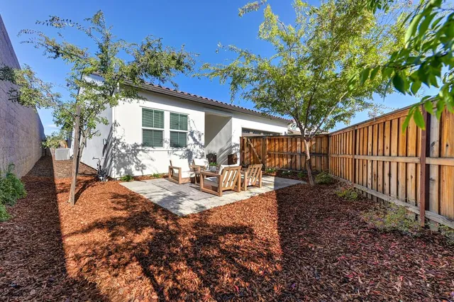 $1,025,000 | 2341 Bronze Star Way, Sacramento, CA 95818