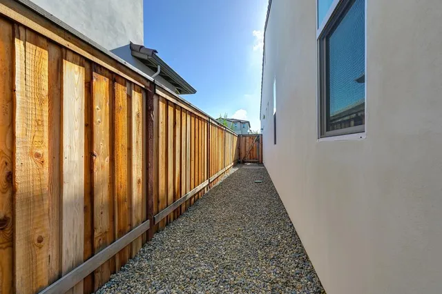 $1,025,000 | 2341 Bronze Star Way, Sacramento, CA 95818