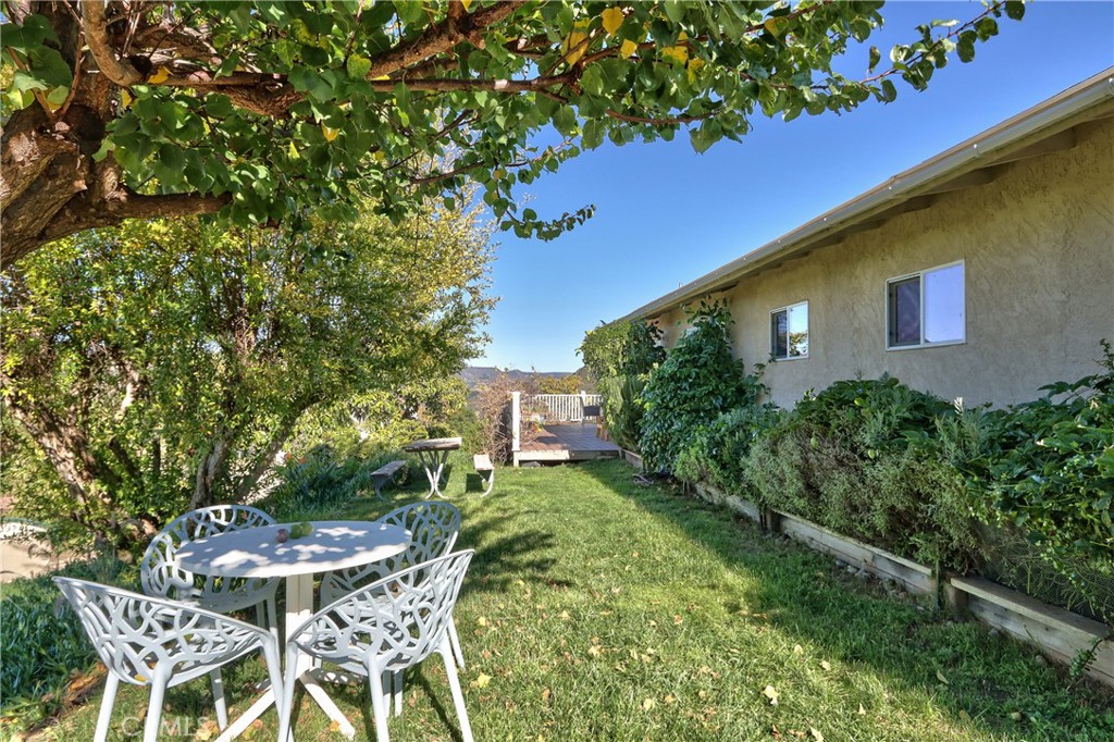 40390 Ross Road Fallbrook, CA 92028 - Photo 4 of 34