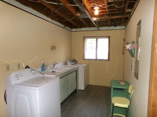 1864 West Middlebury Road Freeport, IL 61032 - Photo 16 of 20 Gallery Image 16