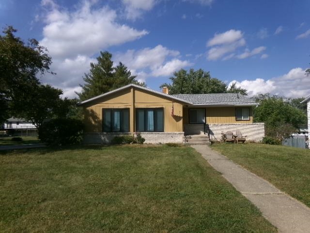 1864 West Middlebury Road Freeport, IL 61032 - Photo 2 of 20 Gallery Image 2