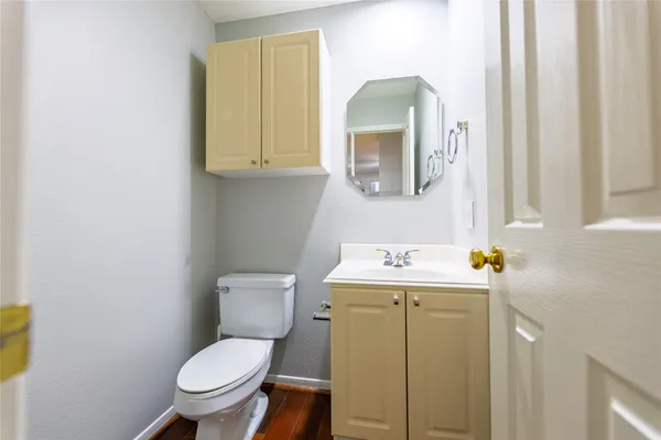 $2,975 | 50 Lightwood Trace Drive, The Woodlands, TX 77382