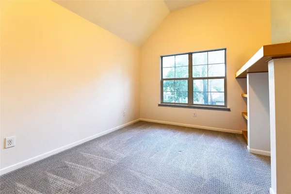 $2,975 | 50 Lightwood Trace Drive, The Woodlands, TX 77382