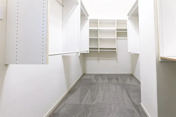 $2,975 | 50 Lightwood Trace Drive, The Woodlands, TX 77382