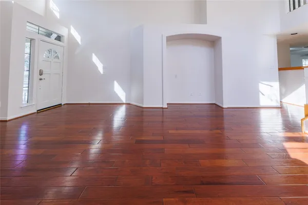 $2,975 | 50 Lightwood Trace Drive, The Woodlands, TX 77382