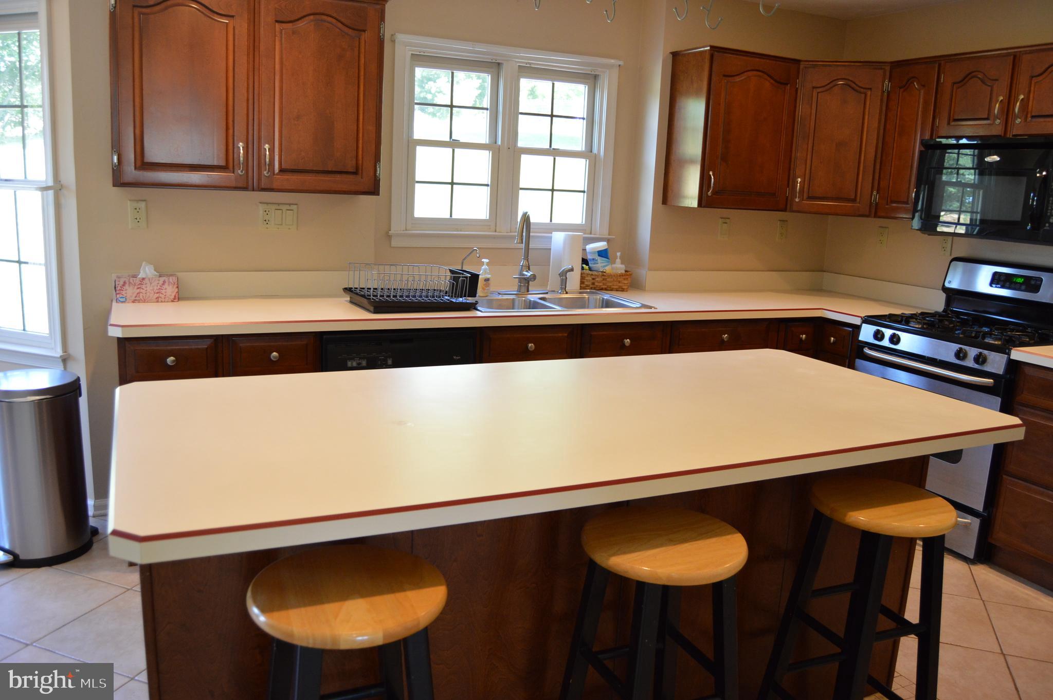 601 Green Valley Road York, PA 17403 - Photo 8 of 53 Gallery Image 8