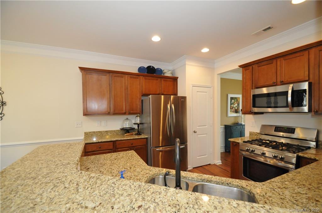13003 Rothe House Road Charlotte, NC 28273 - Photo 9 of 31 Gallery Image 9