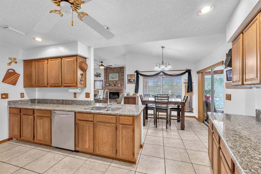 621 Penn National Road Seffner, FL 33584 - Photo 14 of 50