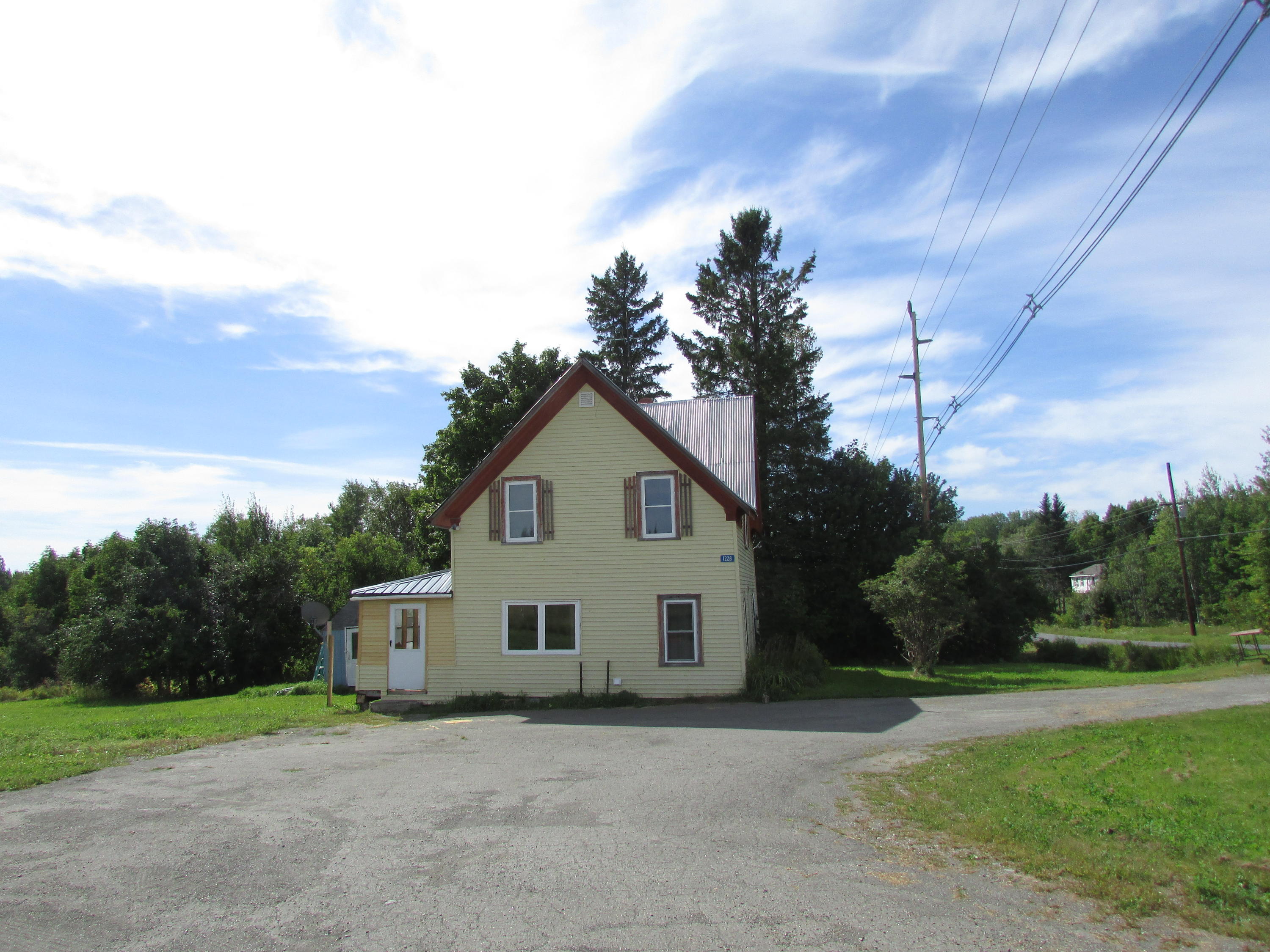 1228 Ludlow Road Houlton, ME 04730 - Photo 3 of 17 IMG_9109