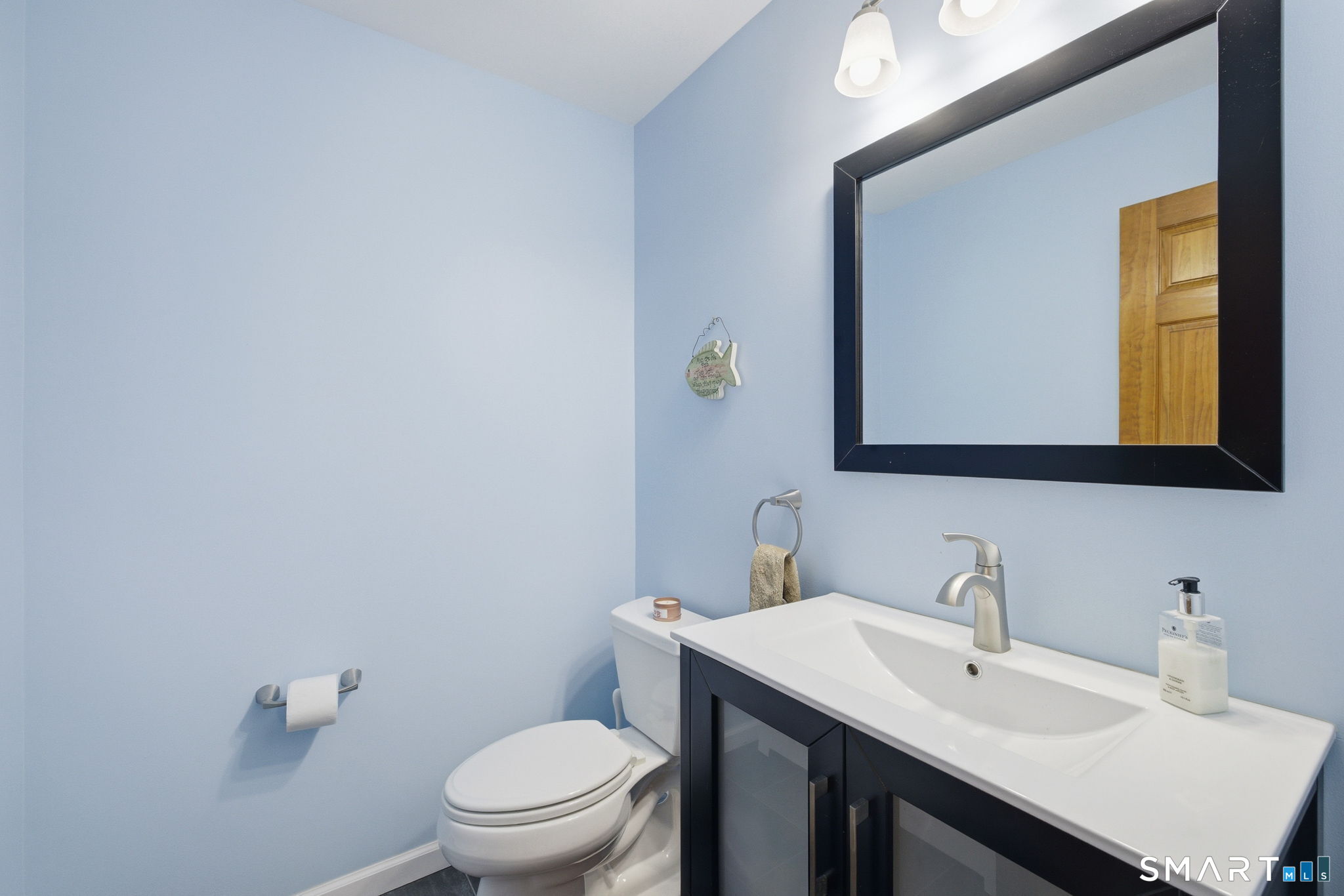 131 Hanover Road Newtown, CT 06470 - Photo 15 of 34