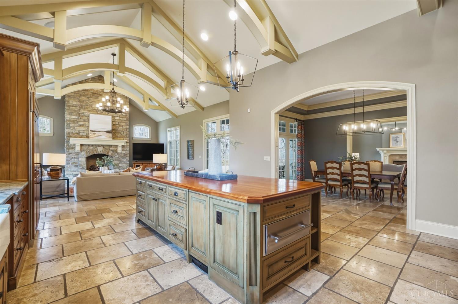 1054 Observatory Point Maineville, OH 45039 - Photo 14 of 82 View from the kitchen into the breakfast room and family room.