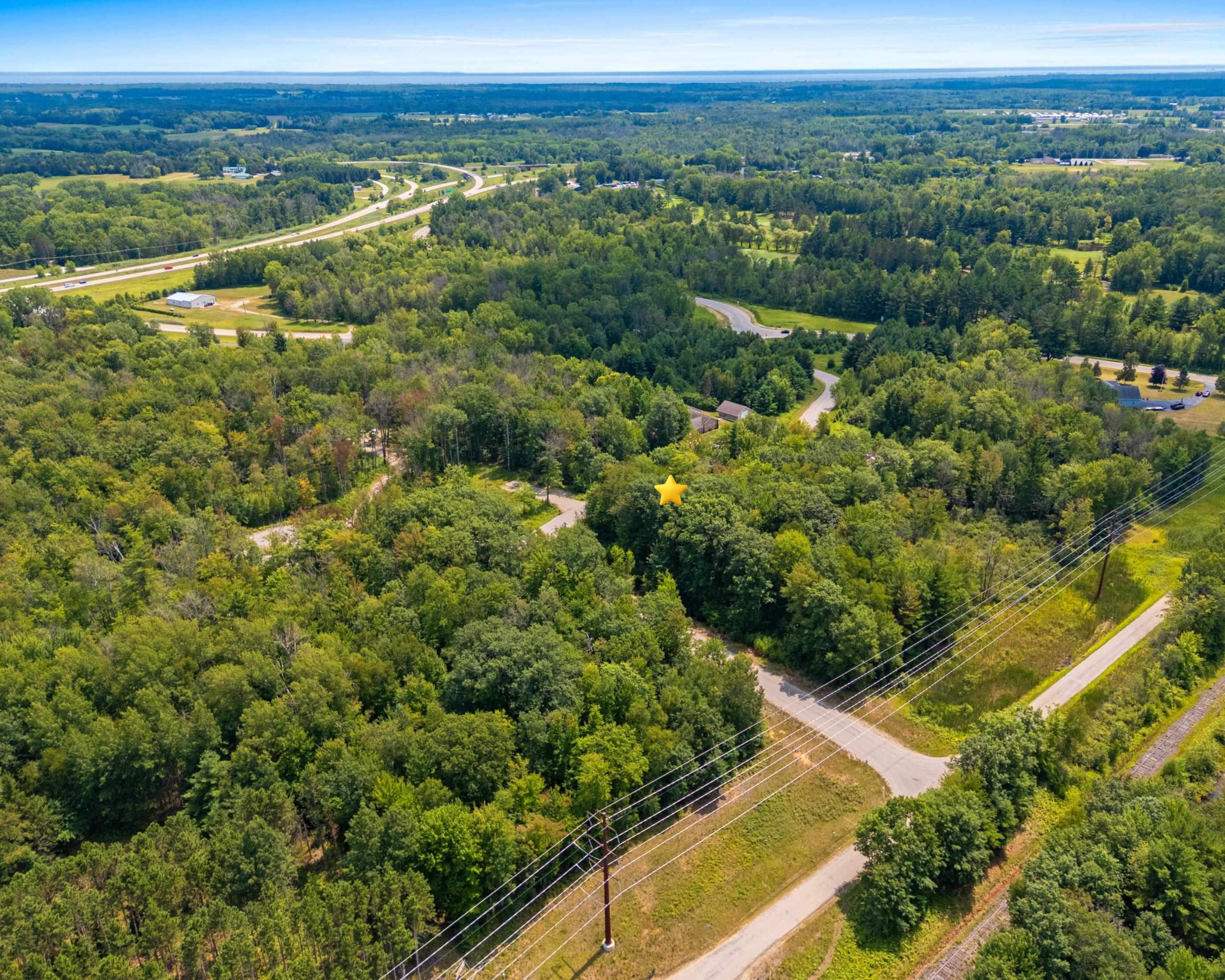 Alpha Lane, Unit 8 Abrams, WI 54101 - Photo 5 of 13 Gallery Image 5