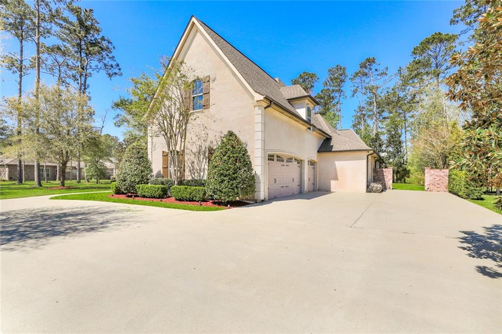 205 Natchez Trace Covington, LA 70433 - Photo 3 of 27