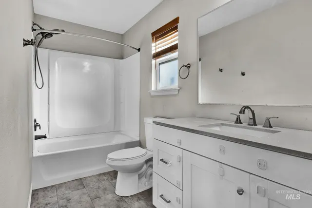 $405,000 | 775 East Red Bud Street, Kuna, ID 83634