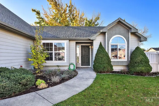 $405,000 | 775 East Red Bud Street, Kuna, ID 83634