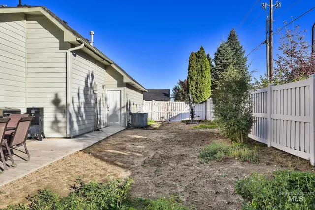 $405,000 | 775 East Red Bud Street, Kuna, ID 83634