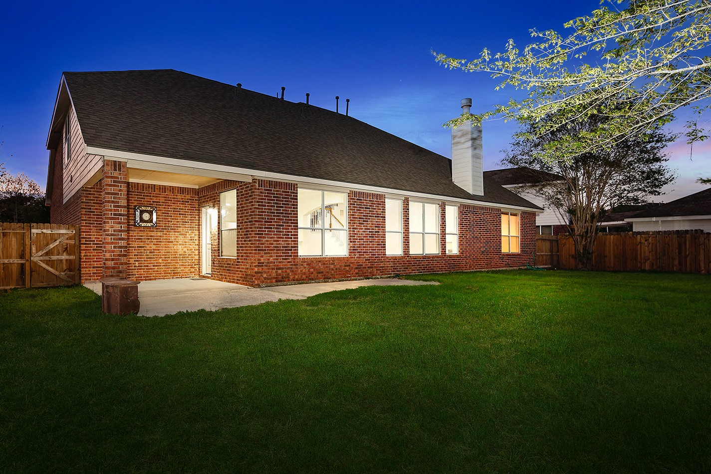 46 South April Mist Circle Conroe, TX 77385 - Photo 28 of 30