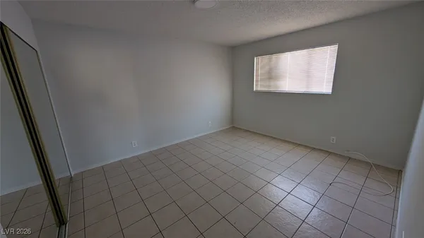 $950 | 538 Kolson Circle, Unit B, Las Vegas, NV 89119