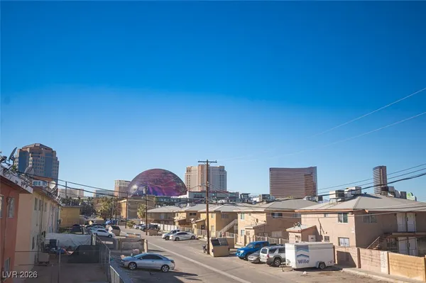 $950 | 538 Kolson Circle, Unit B, Las Vegas, NV 89119