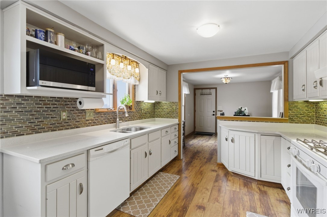 6338 Hamm Road Lockport Town, NY 14094 - Photo 14 of 49