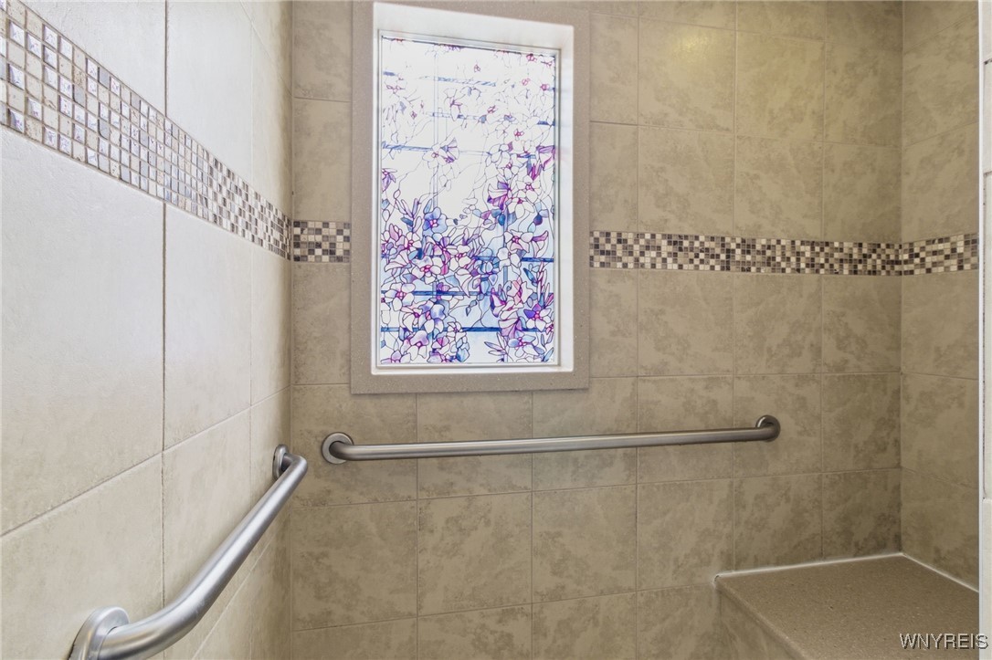 6338 Hamm Road Lockport Town, NY 14094 - Photo 22 of 49