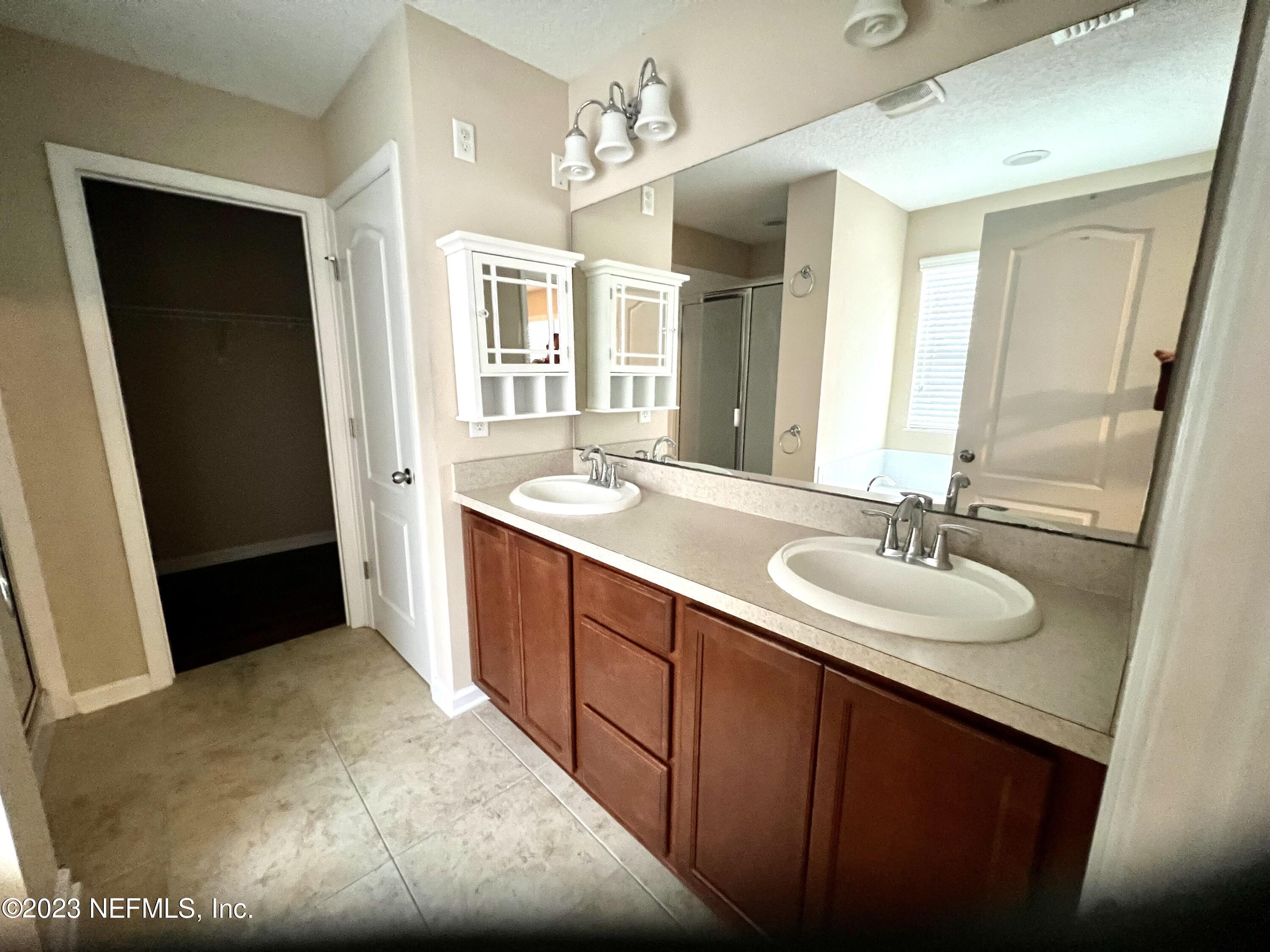 15691 Tisons Bluff Road Jacksonville, FL 32218 - Photo 20 of 34 IMG-6733 (1)