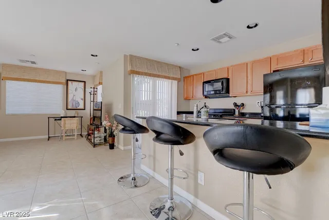 $1,695 | 7765 Floral Fabric Court, Las Vegas, NV 89149