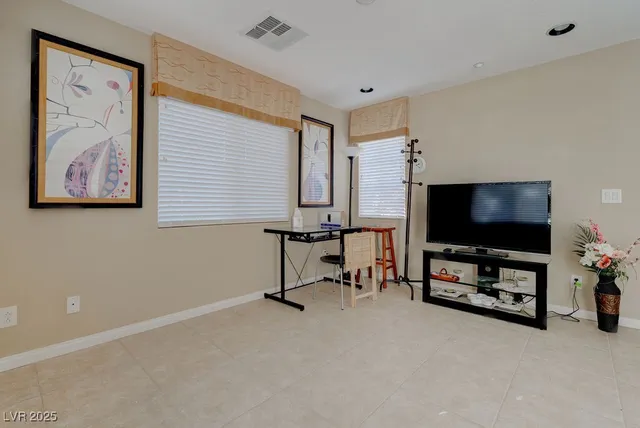 $1,695 | 7765 Floral Fabric Court, Las Vegas, NV 89149