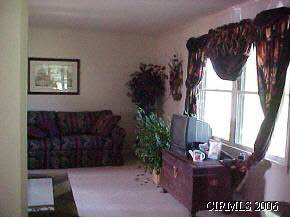 1345 East Charles Road Marion, IN 46952 - Photo 4 of 9
