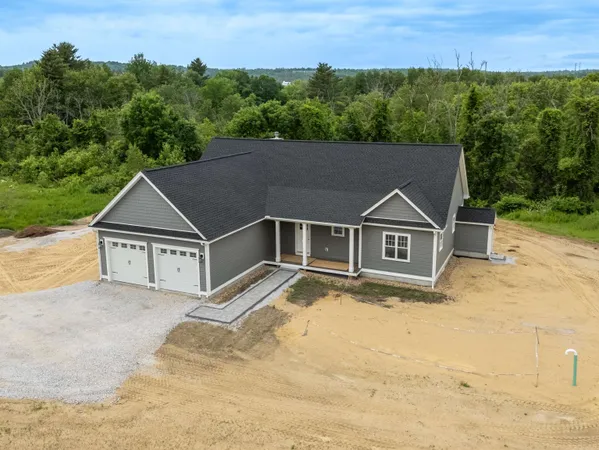 $839,000 | 131 Merrimack Street, Hooksett, NH 03106