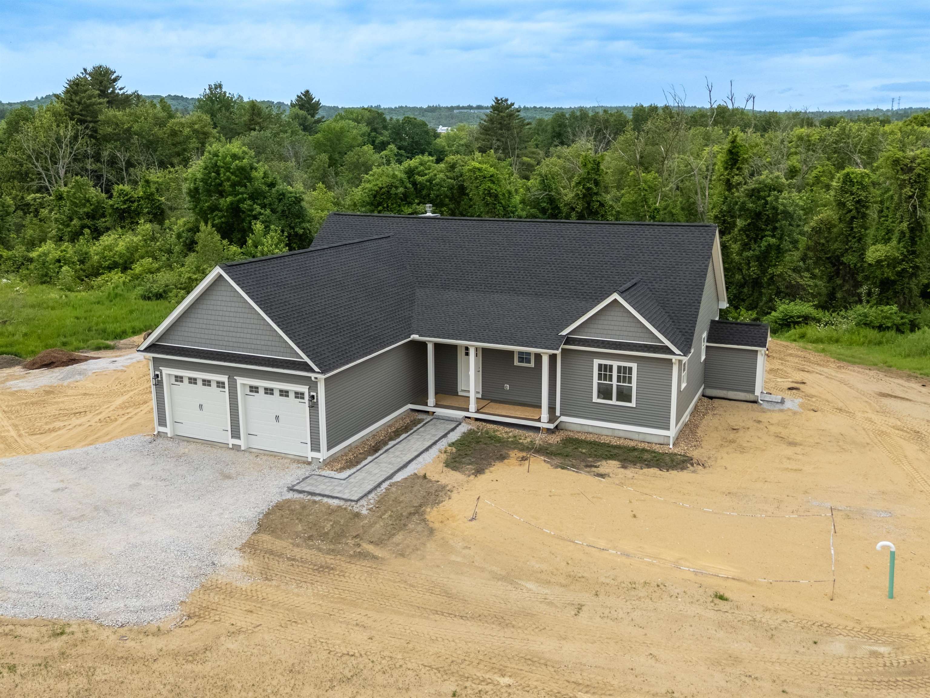 131 Merrimack Street Hooksett, NH 03106 - Photo 1 of 31