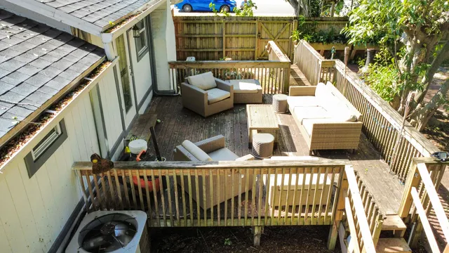 $400,000 | 710 South Pine Street, Lake Worth Beach, FL 33460