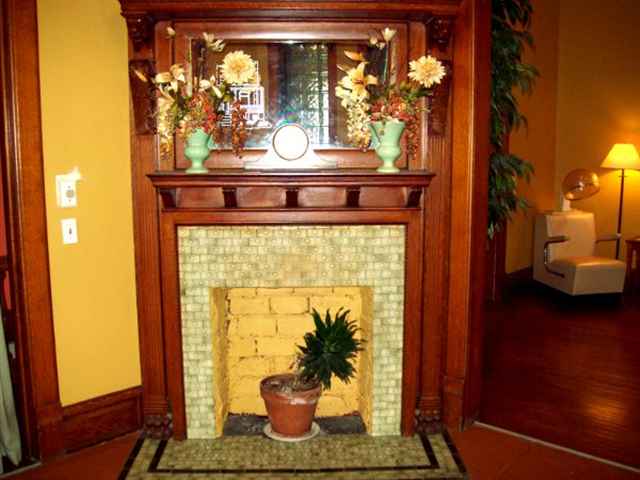 1022 North Sheridan Road Peoria, IL 61606 - Photo 8 of 13 Gallery Image 8