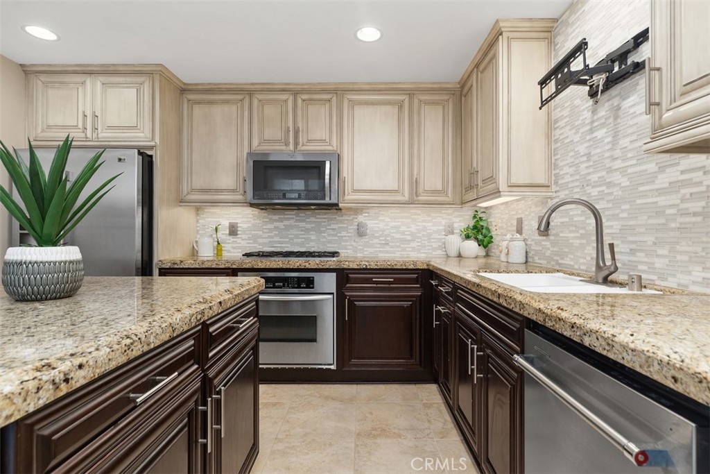 10 Azara Lane Ladera Ranch, CA 92694 - Photo 13 of 56