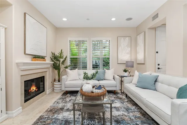 $1,049,000 | 10 Azara Lane, Ladera Ranch, CA 92694