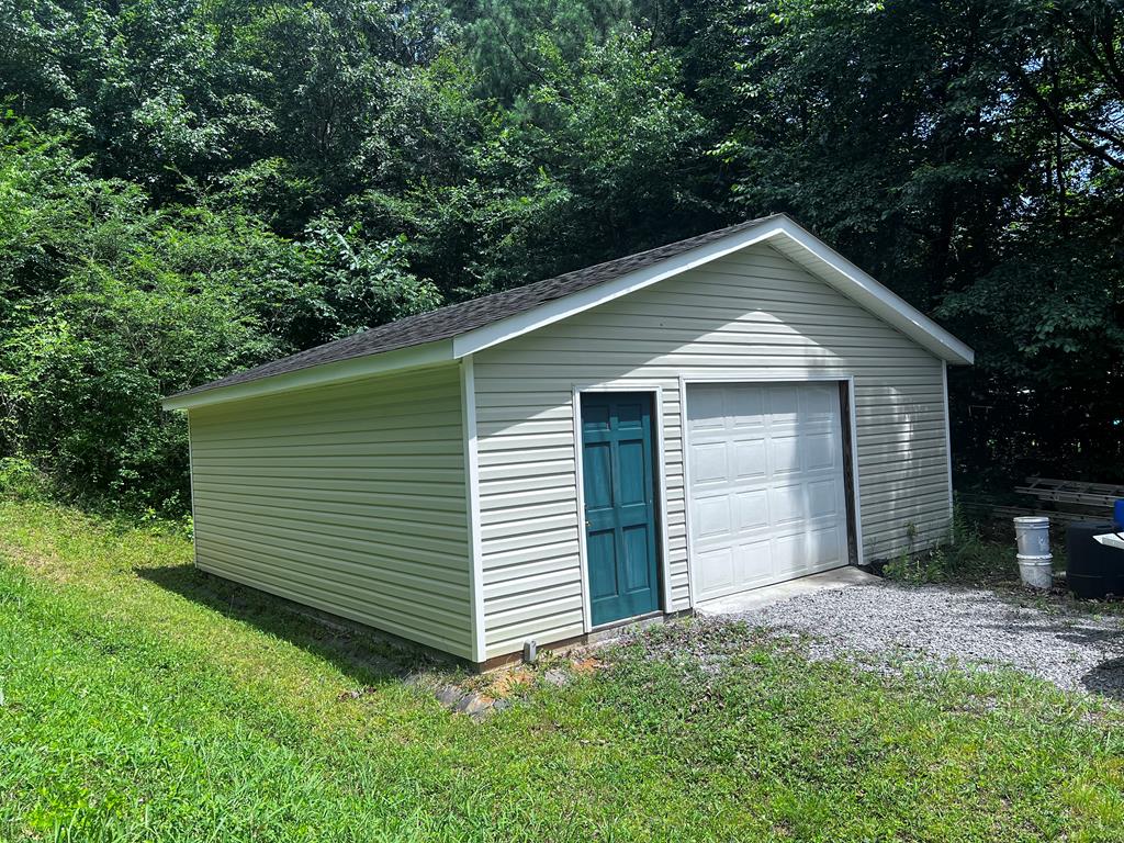 1144 Ben Hill Road Dalton, GA 30721 - Photo 15 of 26 Gallery Image 15