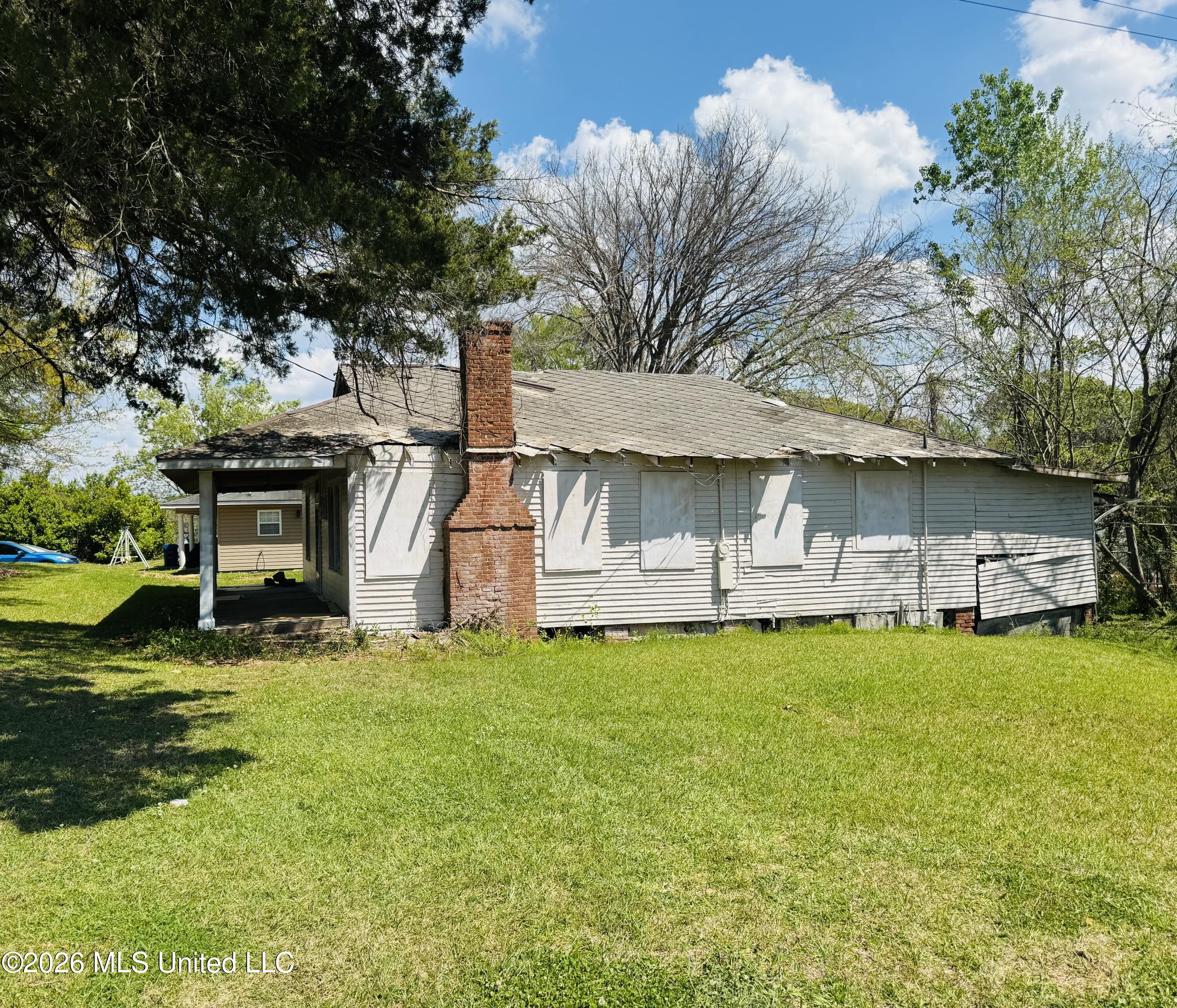 1117 Martin Luther King Junior Road Natchez, MS 39120 - Photo 14 of 25 IMG_1815