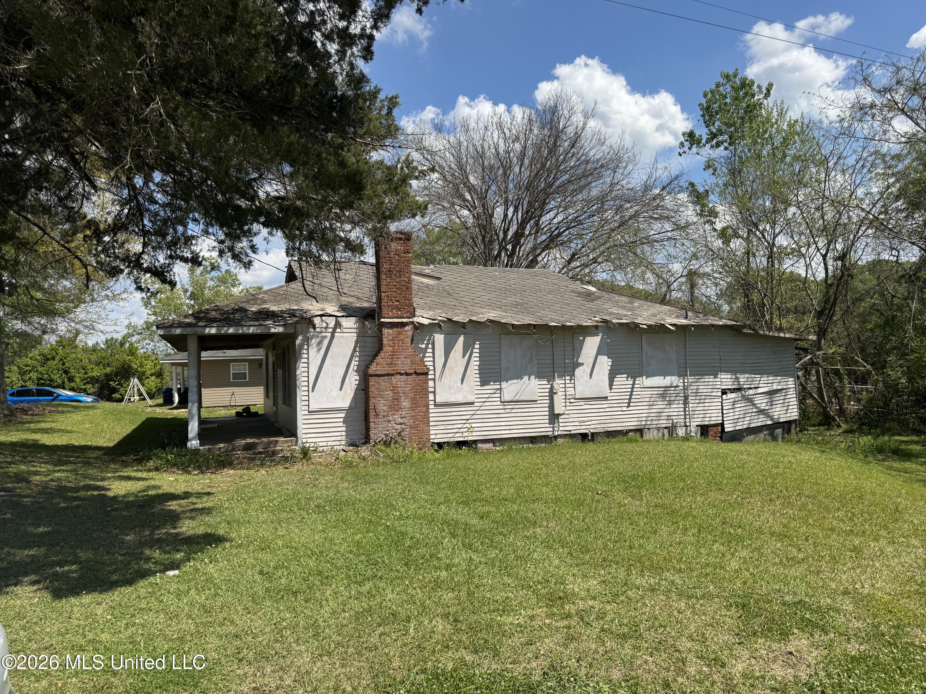 1117 Martin Luther King Junior Road Natchez, MS 39120 - Photo 16 of 25 IMG_1814