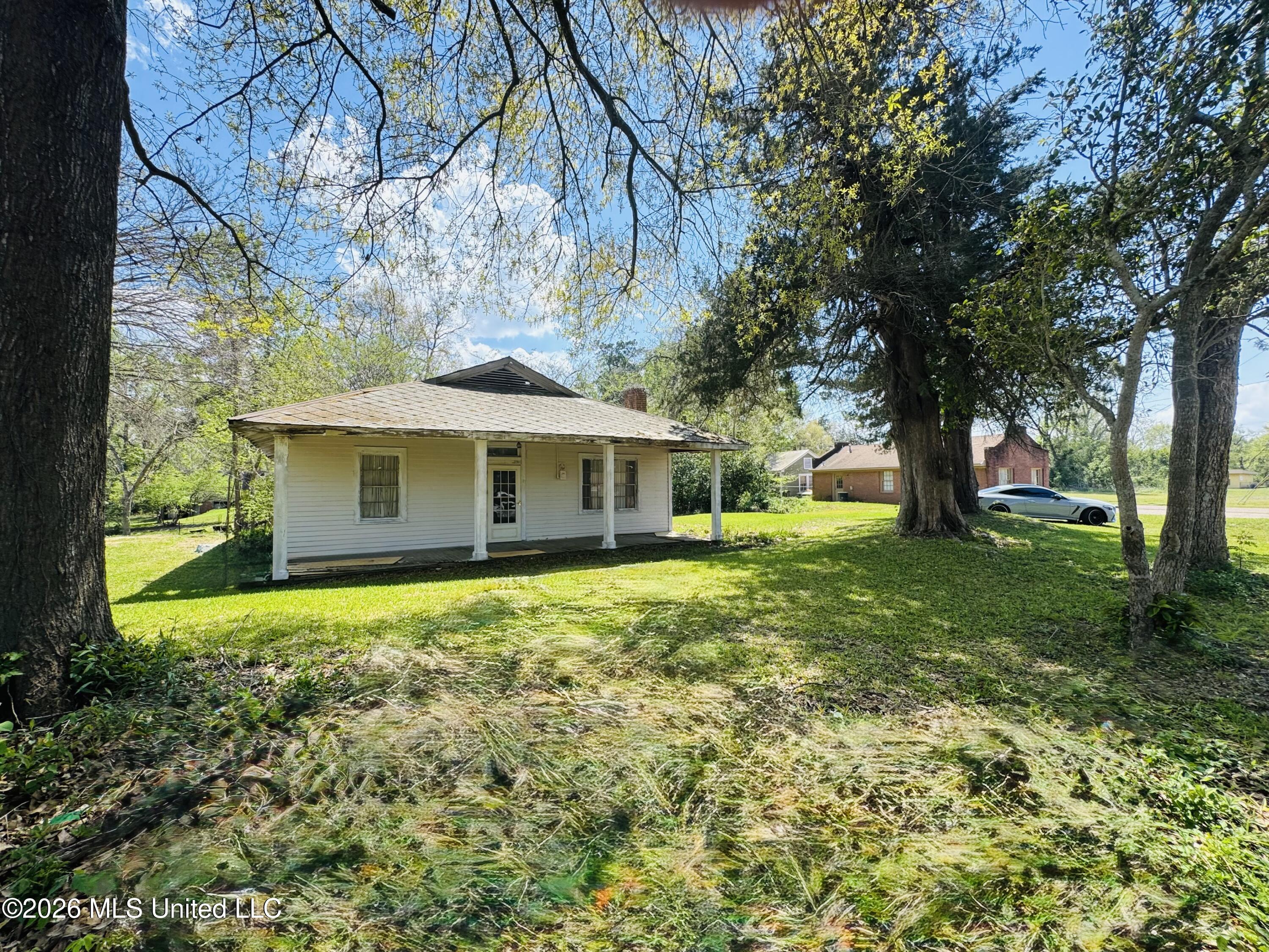 1117 Martin Luther King Junior Road Natchez, MS 39120 - Photo 18 of 25 IMG_1847