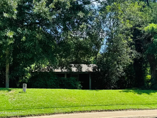 $89,000 | 1117 Martin Luther King Junior Road, Natchez, MS 39120