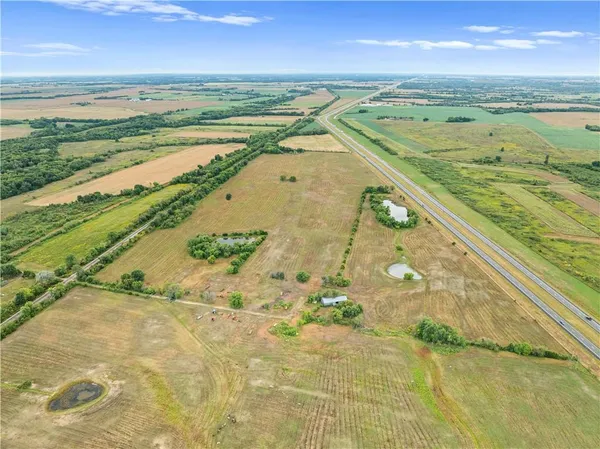 $545,000 | Northwest 90th Road, Sheldon, MO 64784