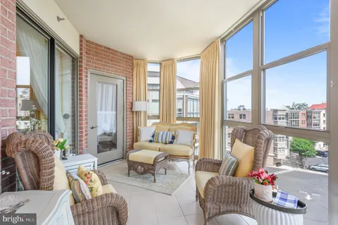$535,000 | 19350 Magnolia Grove Square, Unit 406, Leesburg, VA 20176