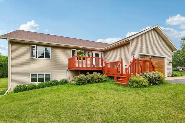 $440,000 | 102 East Cheney Avenue, Endeavor, WI 53930