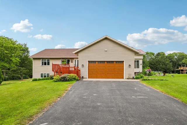 $440,000 | 102 East Cheney Avenue, Endeavor, WI 53930