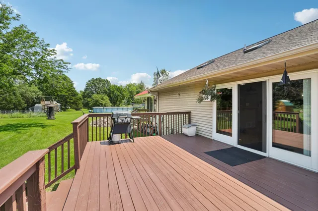 $440,000 | 102 East Cheney Avenue, Endeavor, WI 53930