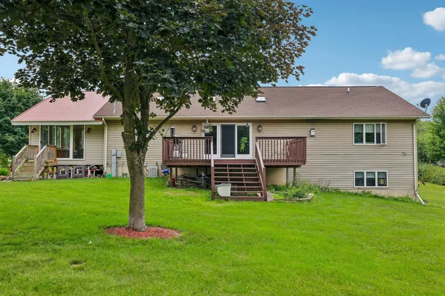 $440,000 | 102 East Cheney Avenue, Endeavor, WI 53930