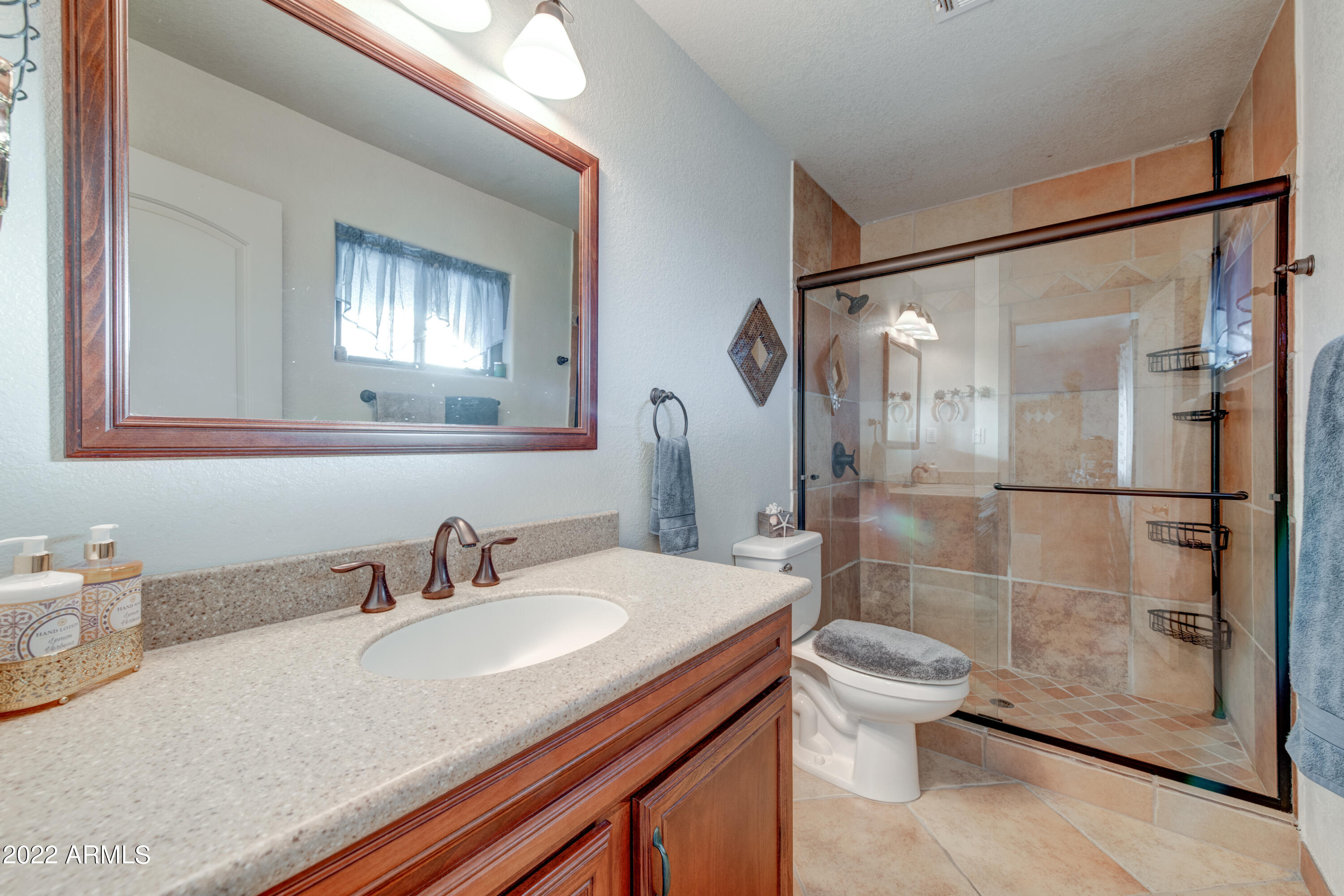 518 West Briles Road Phoenix, AZ 85085 - Photo 11 of 26 Master Bathroom