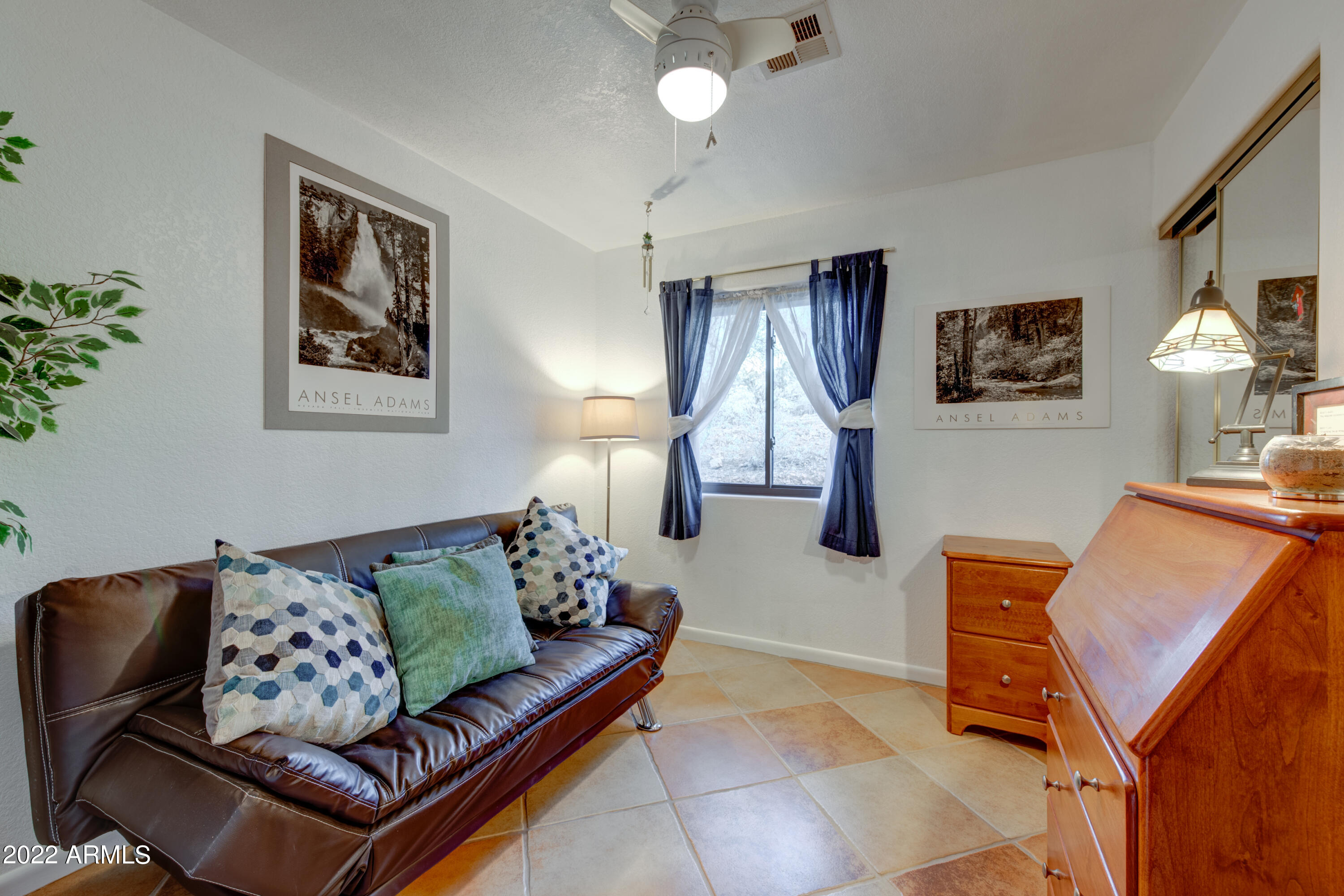 518 West Briles Road Phoenix, AZ 85085 - Photo 12 of 26 BR 2
